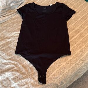 SO black large short sleeve bodysuit
